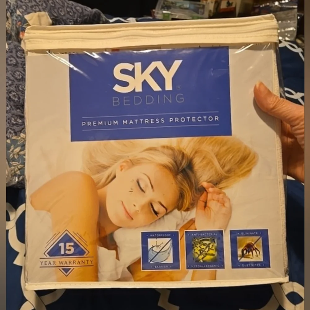 NEW Sky Bedding Mattress Protector, Premium Terry Cotton Mattress Cover, Queen